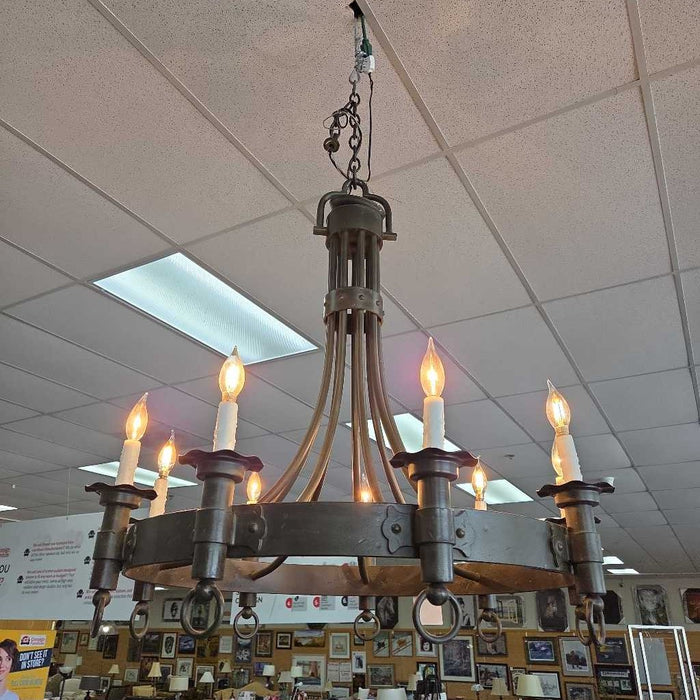 CHANDELIER BTK