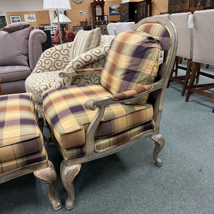 THOMASVILLE CHAIR WITH OTTOMAN BTK