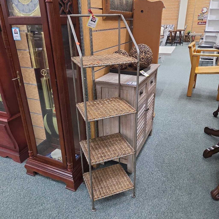 4-TIER RACK AT