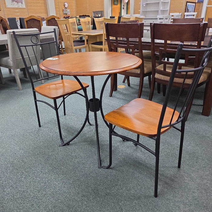 BISTRO TABLE WITH 2 CHAIRS BHC