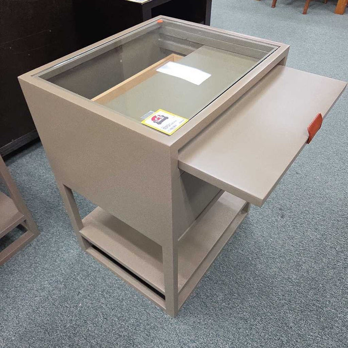 NIGHTSTAND BHC
