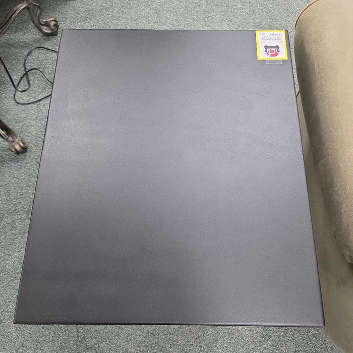 BLACK ACCENT TABLE SK