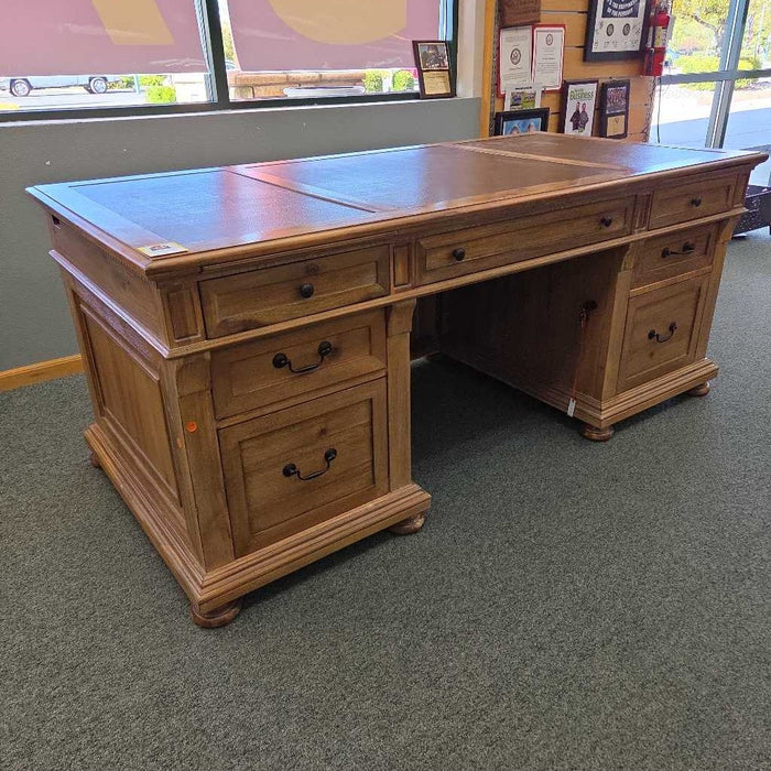 HEKMAN DESK LSH