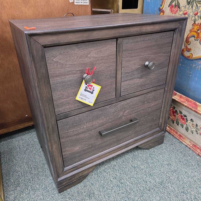NIGHTSTAND KL