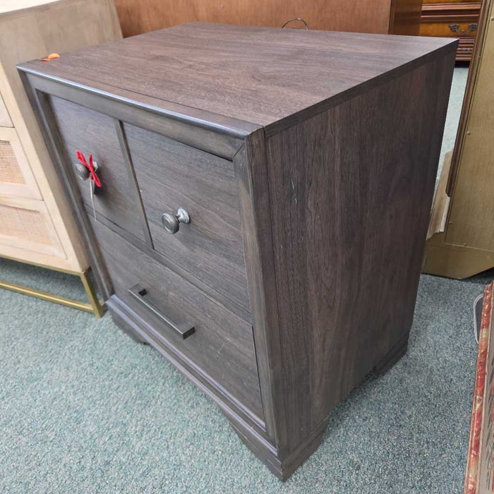 NIGHTSTAND KL