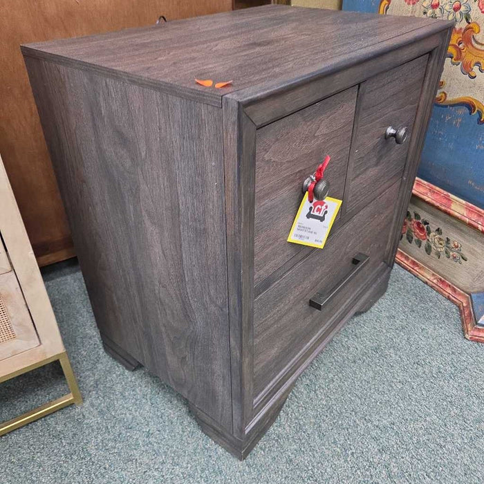 NIGHTSTAND KL