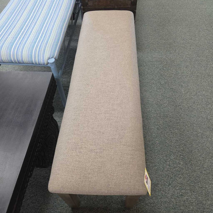 BENCH KL