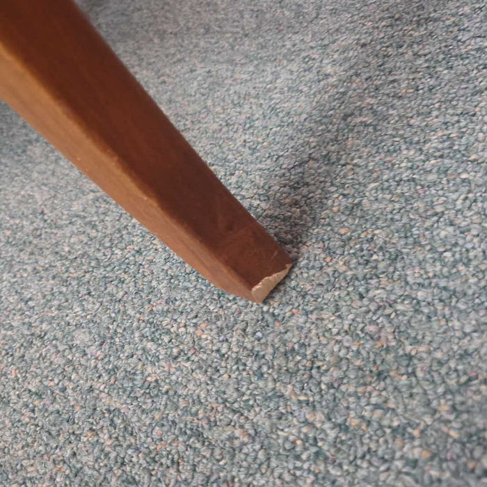 TABLE WITH 4 CHAIRS BST