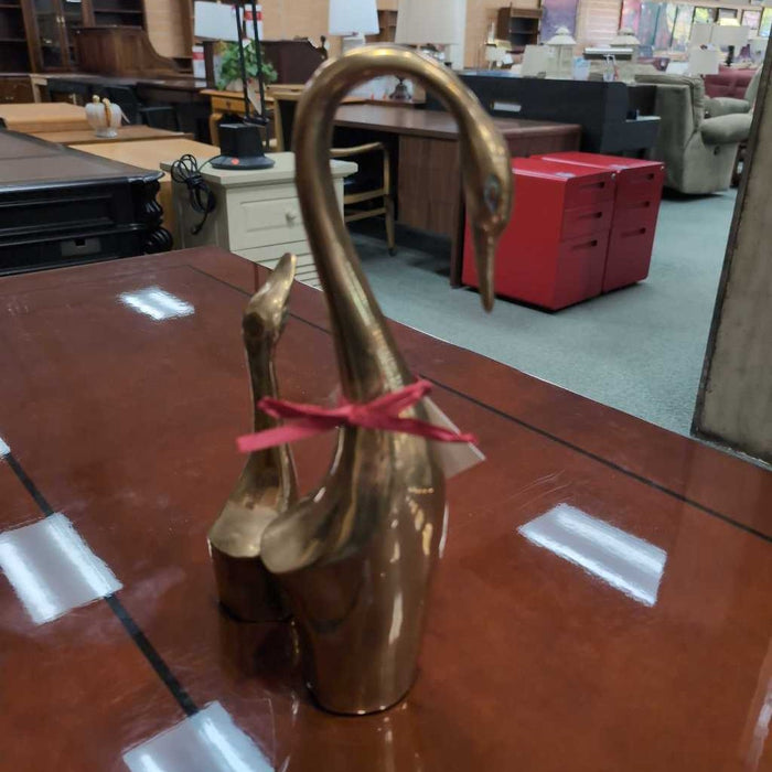 SET OF SWAN DECOR LS