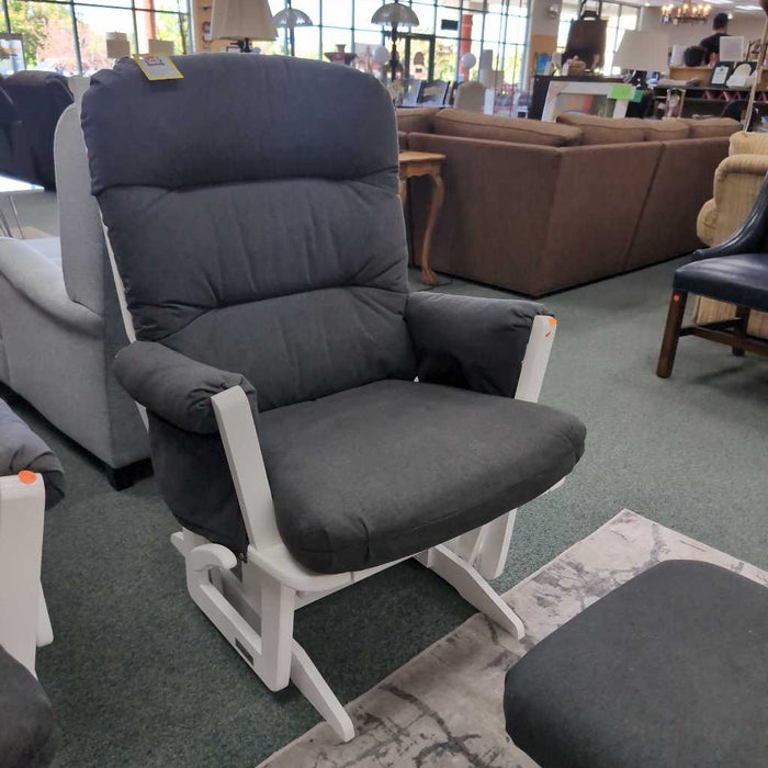 ROCKING CHAIR WITH OTTOMAN BAH