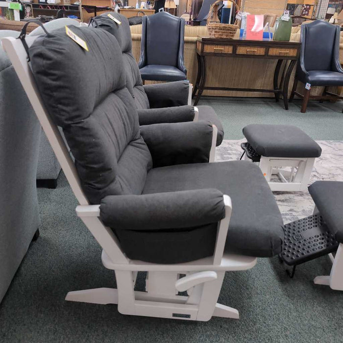 ROCKING CHAIR WITH OTTOMAN BAH