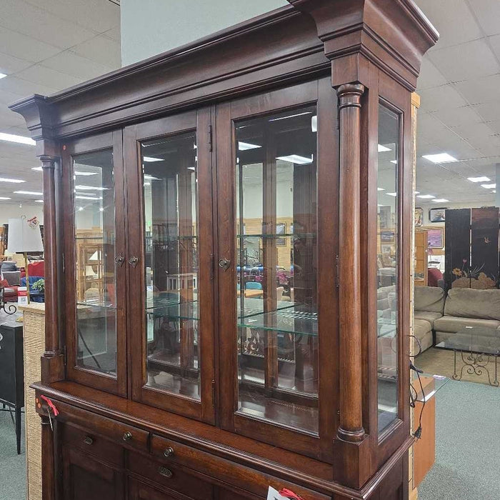 BASSETT CHINA HUTCH ATH