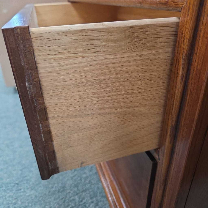 CHEST OF DRAWERS BST