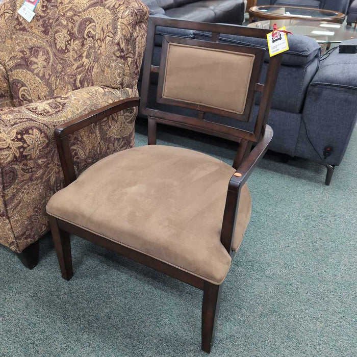 ACCENT CHAIR MI