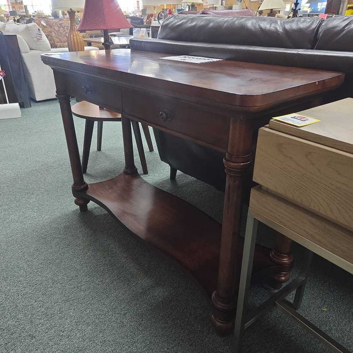 BASSETT SOFA TABLE BTK