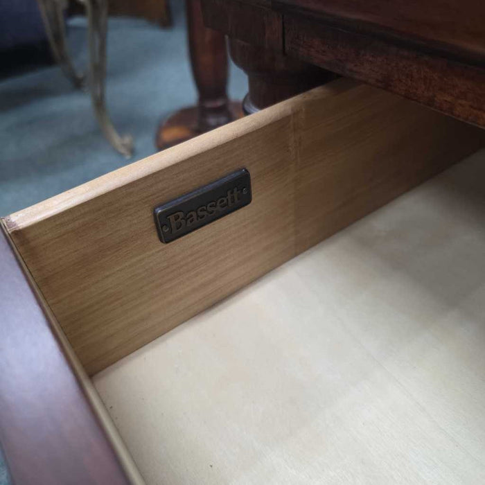 BASSETT END TABLE BKS