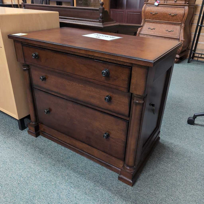BASSETT FILE CABINET BTK