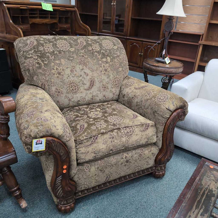 ACCENT CHAIR BAH