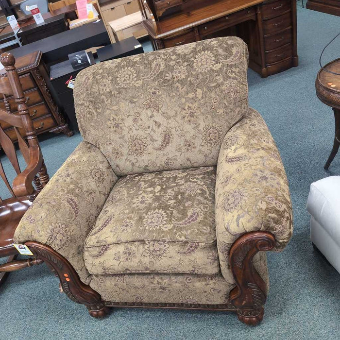 ACCENT CHAIR BAH