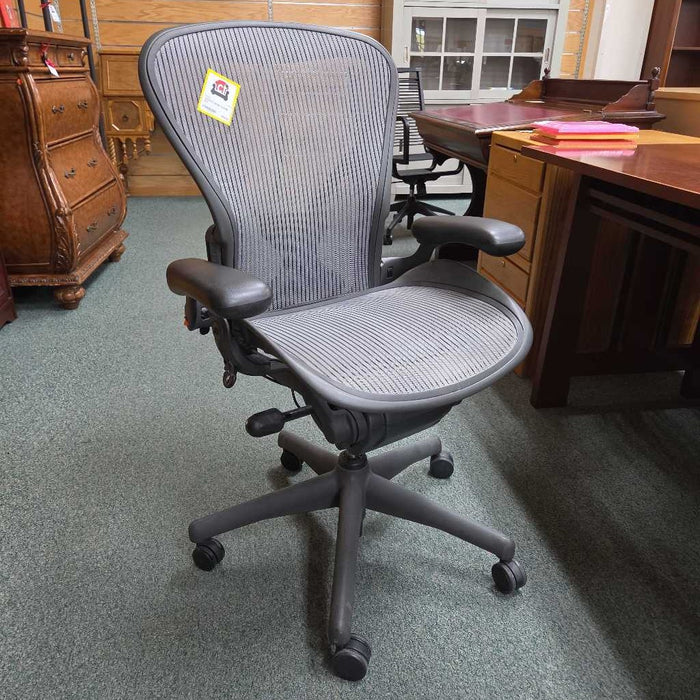 DESK CHAIR AT