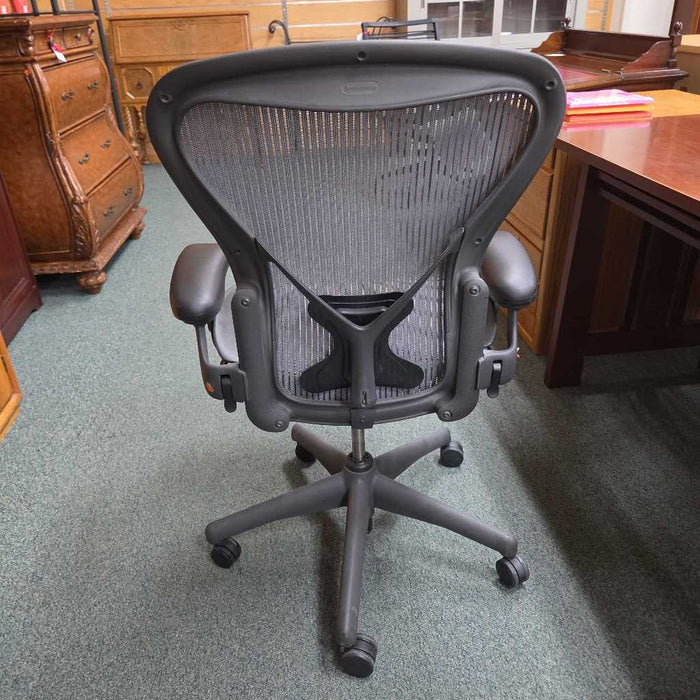 DESK CHAIR AT