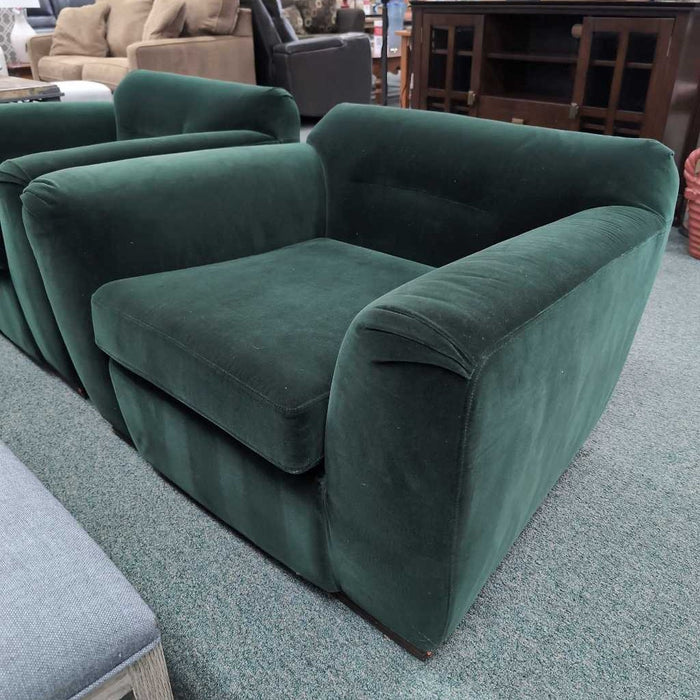 GREEN ACCENT CHAIR BAH