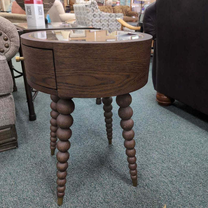 ROUND ACCENT TABLE AT