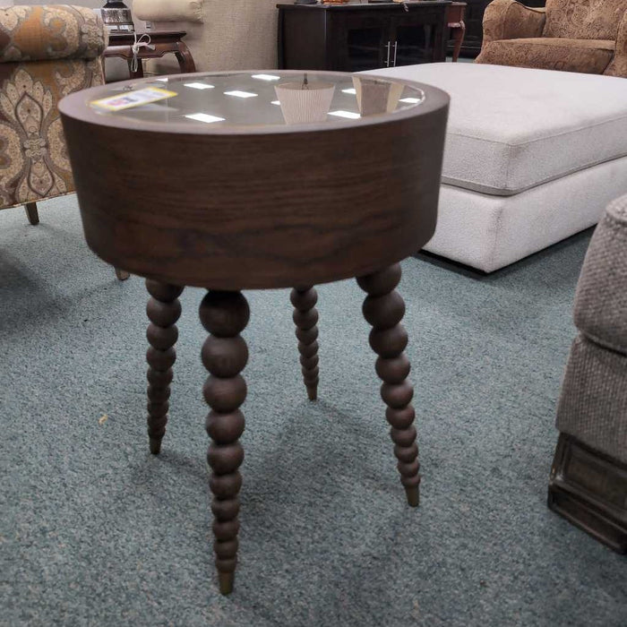 ROUND ACCENT TABLE AT