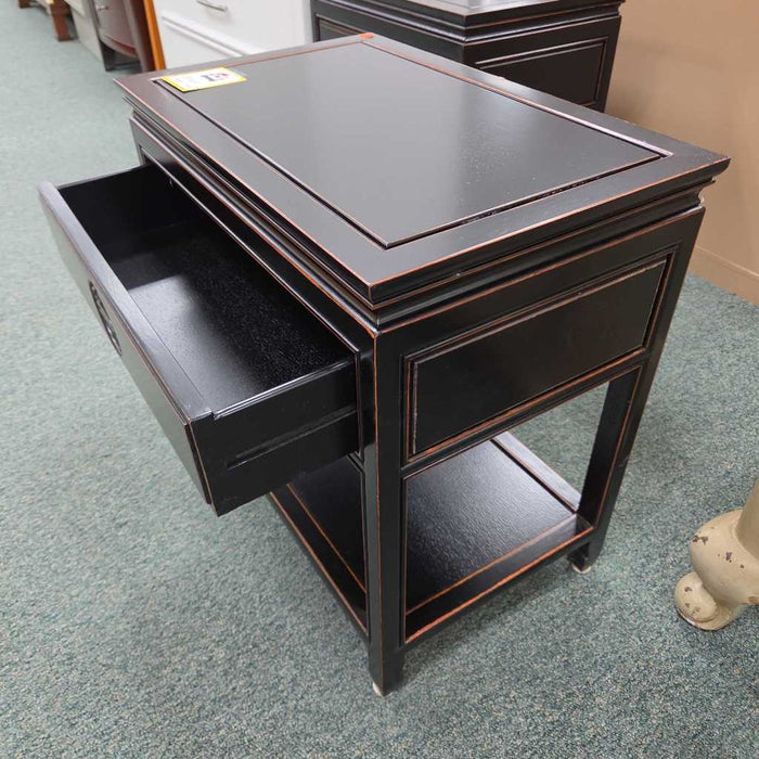 ASIAN NIGHTSTAND MI