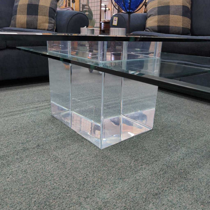 GLASS COFFEE TABLE SKH