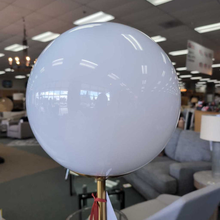 FLOOR LAMP AT