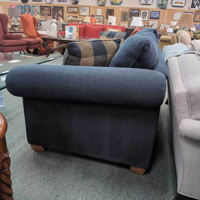 LOVESEAT BTK