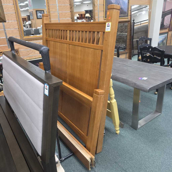 STANLEY QUEEN BED MISSION STYLE TM