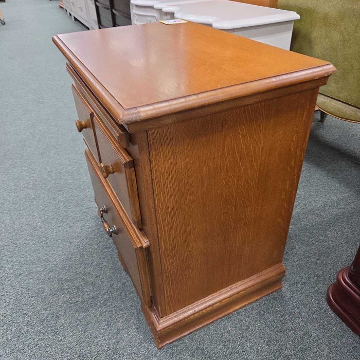 NIGHTSTAND LS