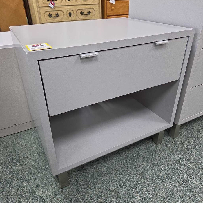ROOM & BOARD NIGHTSTAND BAH