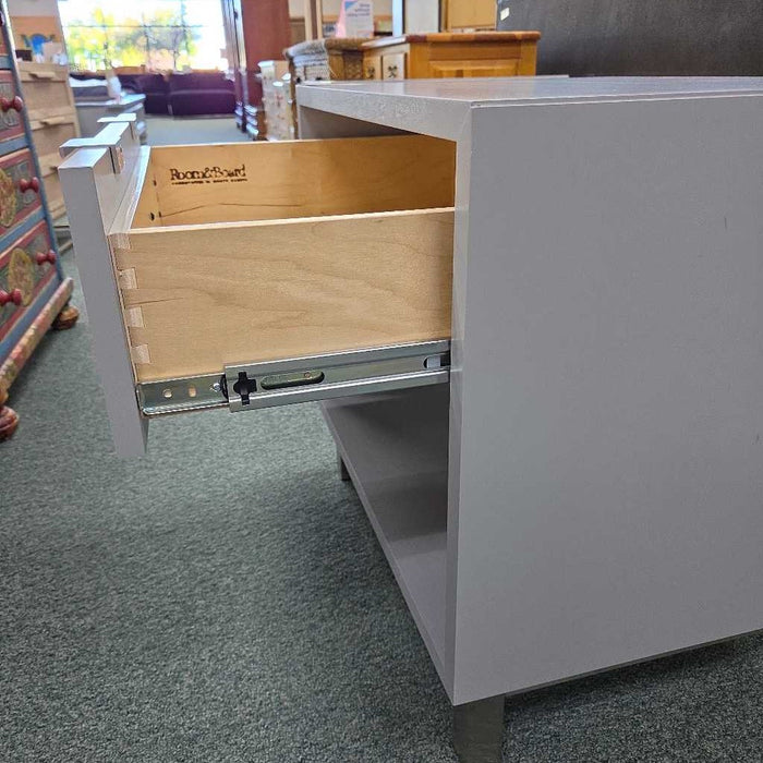 ROOM & BOARD NIGHTSTAND BAH