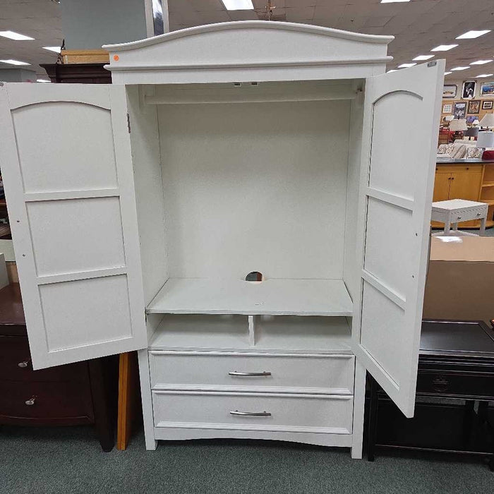WHITE ARMOIRE BST