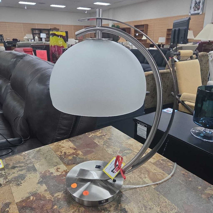 LAMP AT