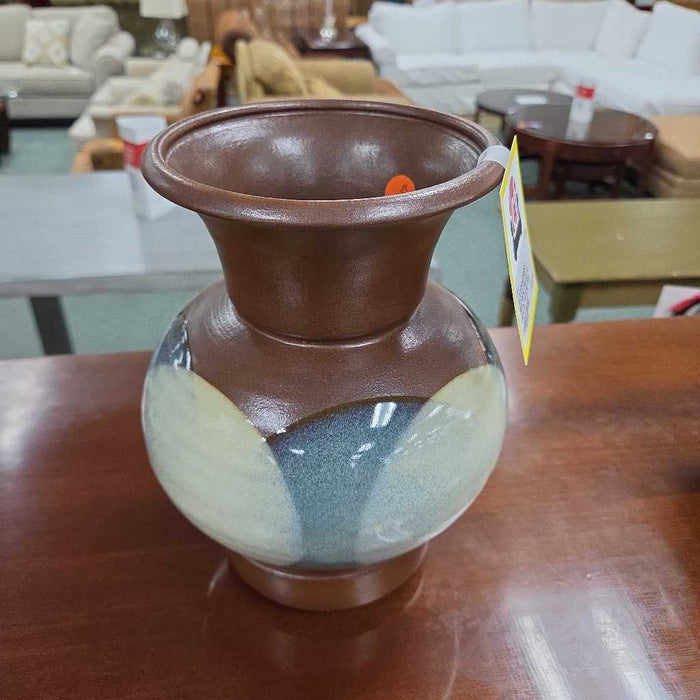 BROWN, BLUE, & WHITE VASE BA