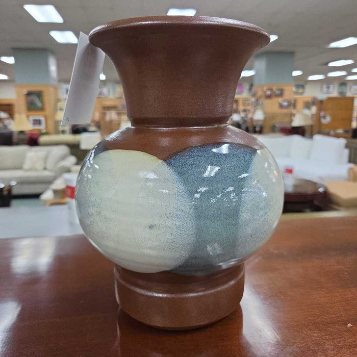 BROWN, BLUE, & WHITE VASE BA