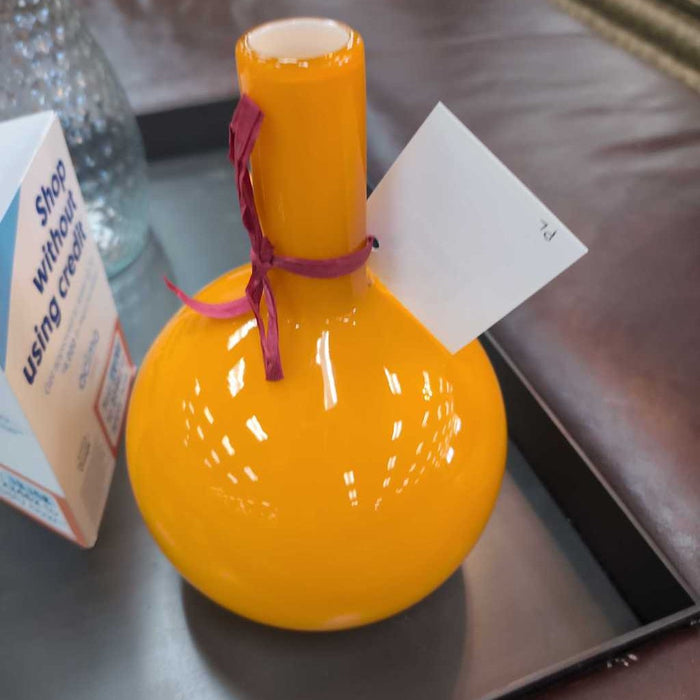 ORANGE VASE BA