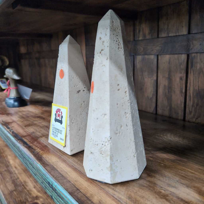 SET OF 2 TRAVERTINE OBELISK LS