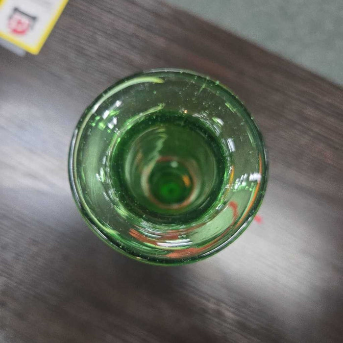 GREEN VASE BA