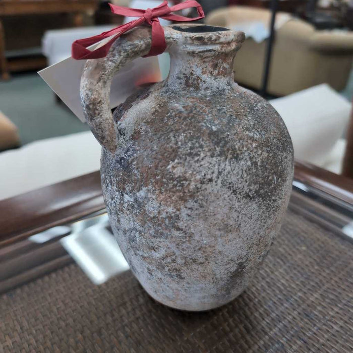 SMALL PITCHER VASE S