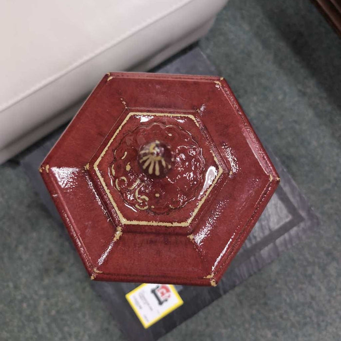 RED VASE WITH LID BA