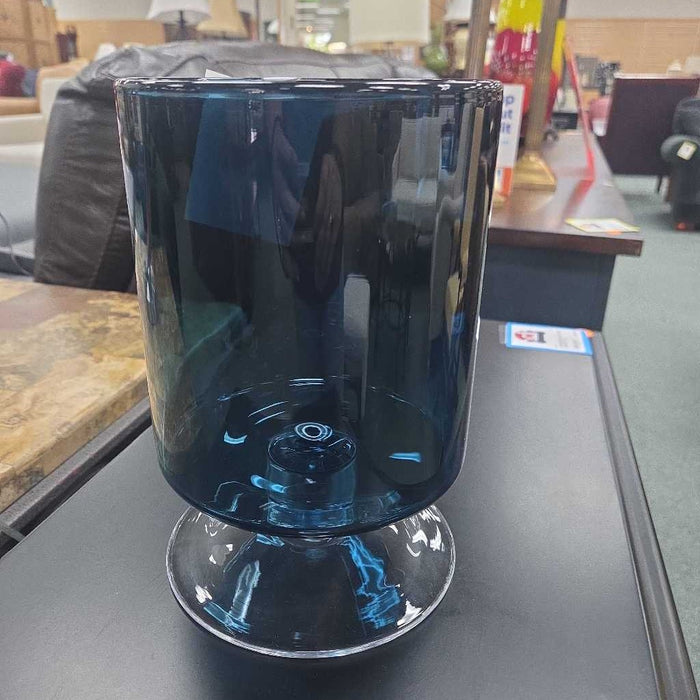 BLUE VASE BT