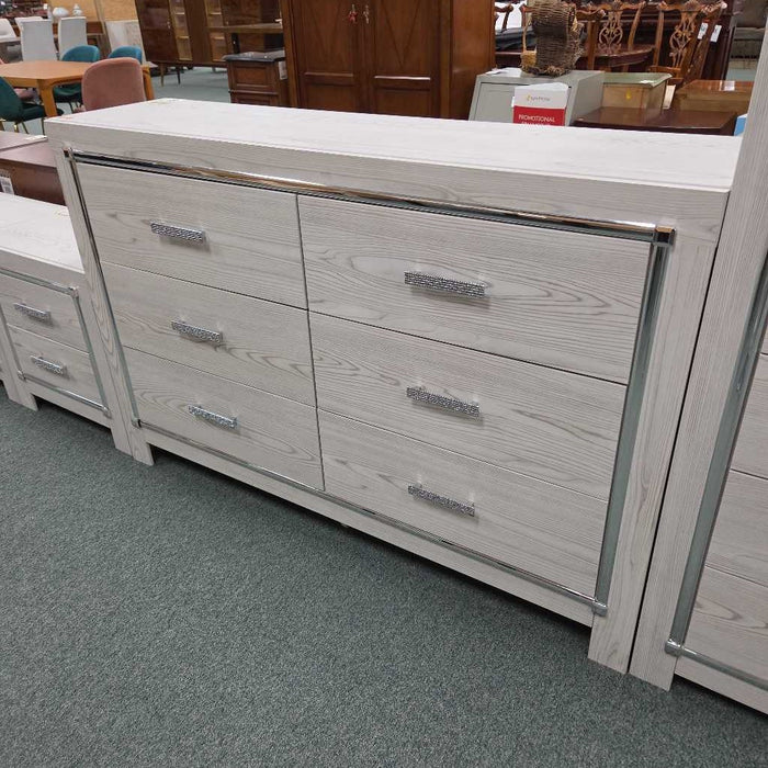 DRESSER WITH MIRROR BTK