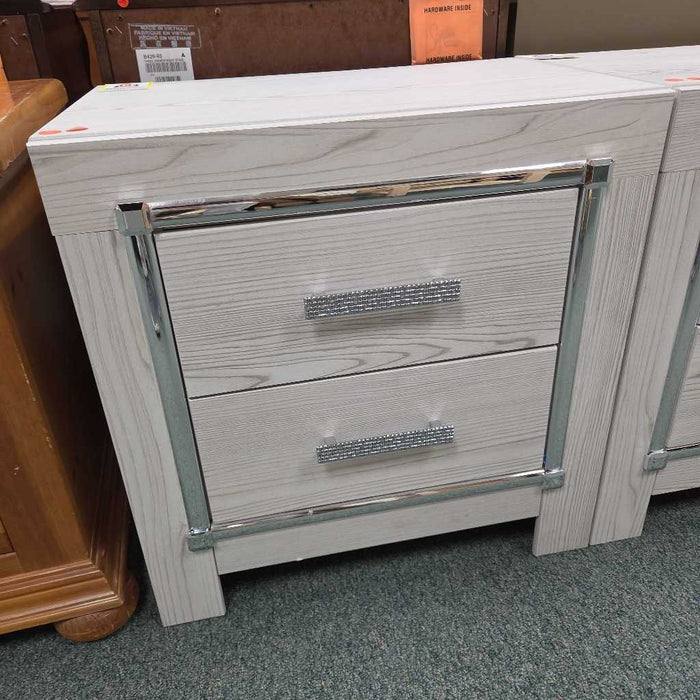 NIGHTSTAND SK