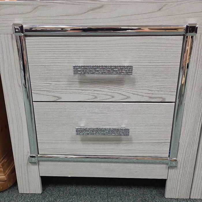 NIGHTSTAND SK