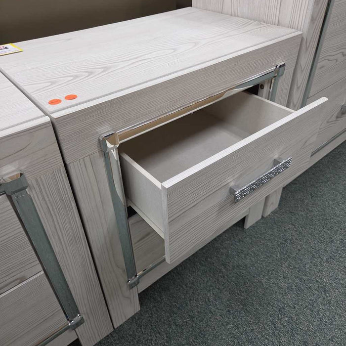 NIGHTSTAND SK